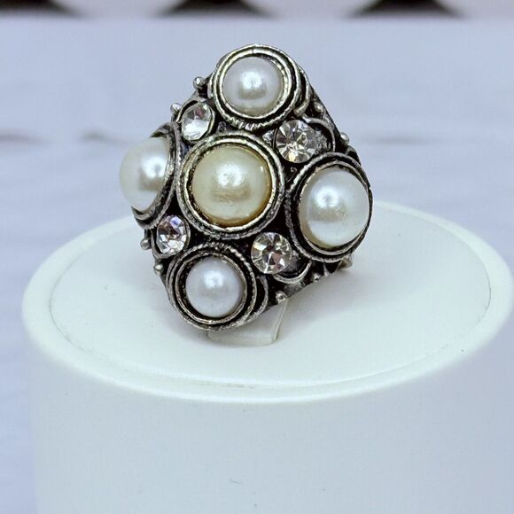 Vintage White Pearl Rhinestone Cocktail Ring Sz 6.5 Antiqued Finish Adjustable - Picture 4 of 16